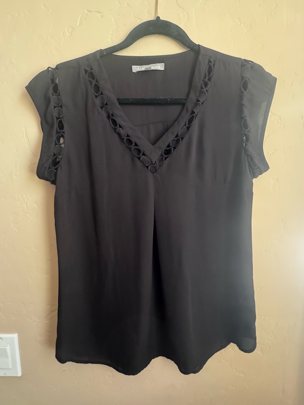 Daniel Rainn Black V-Neck Cap Sleeve Blouse with Cutout Trim